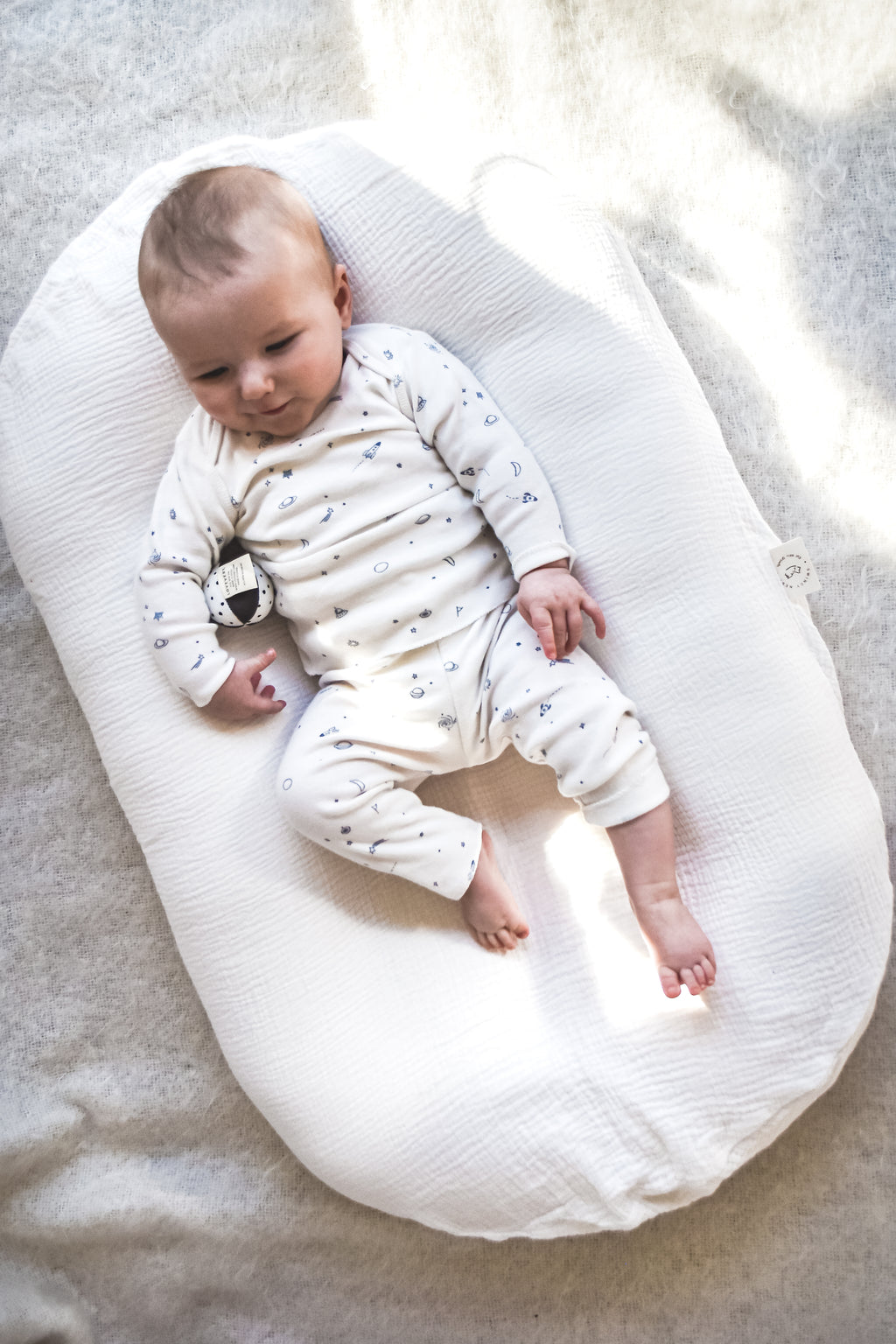 Wool Baby Lounger