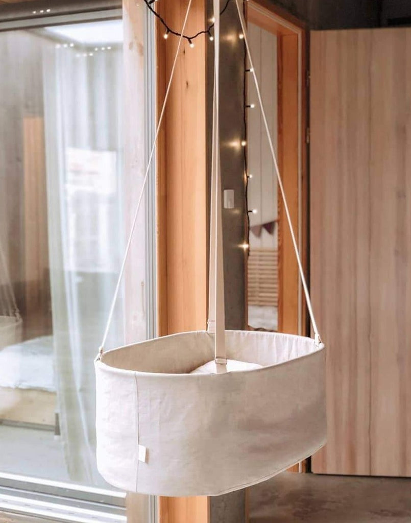 Hanging moses basket on sale