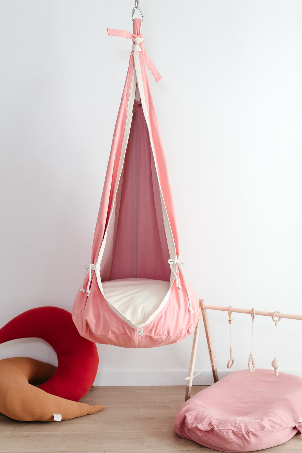 Hanging Cocoon Hammock Chair